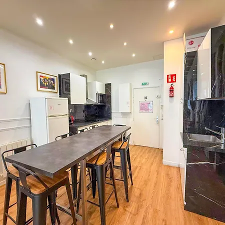 Urbanflat 68 - Marvellous Rolling Stones In Apartment *